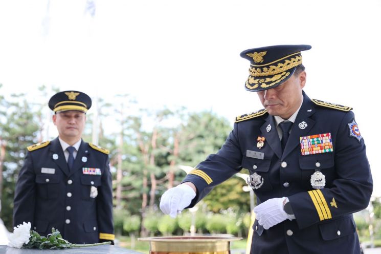 Choi Yongcheol Appointed Acting Chief of Gyeonggi Fire Headquarters on the 22nd: "Will Build a Strong Gyeonggi Fire Service Against Crises"