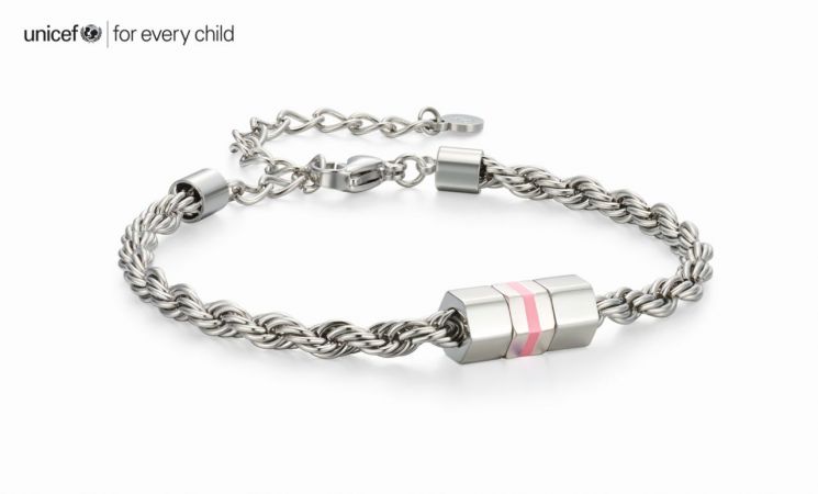 11 SM Artists Including Doyoung, Minho, and Yuri Join 'UNICEF Team' as Talent Donors