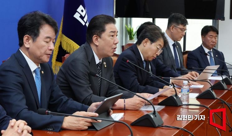 [포토] 김병기 "한학자 구속, 국정농단 실체 밝혀낼 계기”