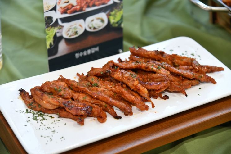 화천군, 접경지역 외식지구 조성…사내면 음식점 메뉴판 확 바뀐다