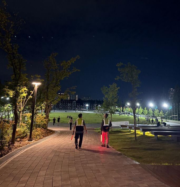 Goyang City Conducts Safety Patrols on Shared Bicycle and Pedestrian Paths at Ilsan Lake Park