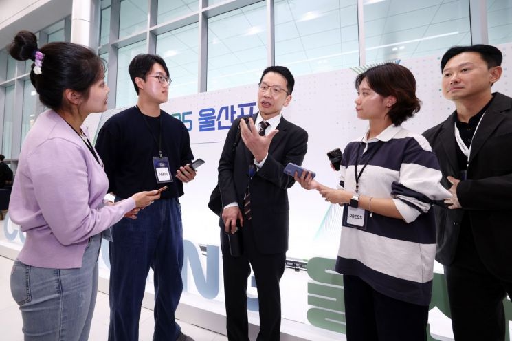 최창원 "기업·지역사회 지속가능성 흔들려…AI는 제조업 구세주"