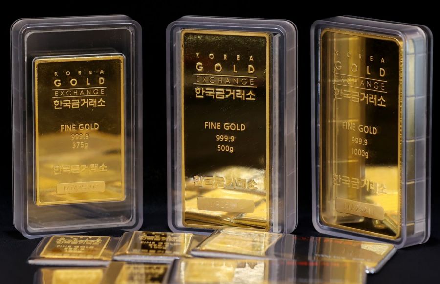 서울 종로구 한국금거래소에 골드바 제품이 진열되어 있다. 연합뉴스
