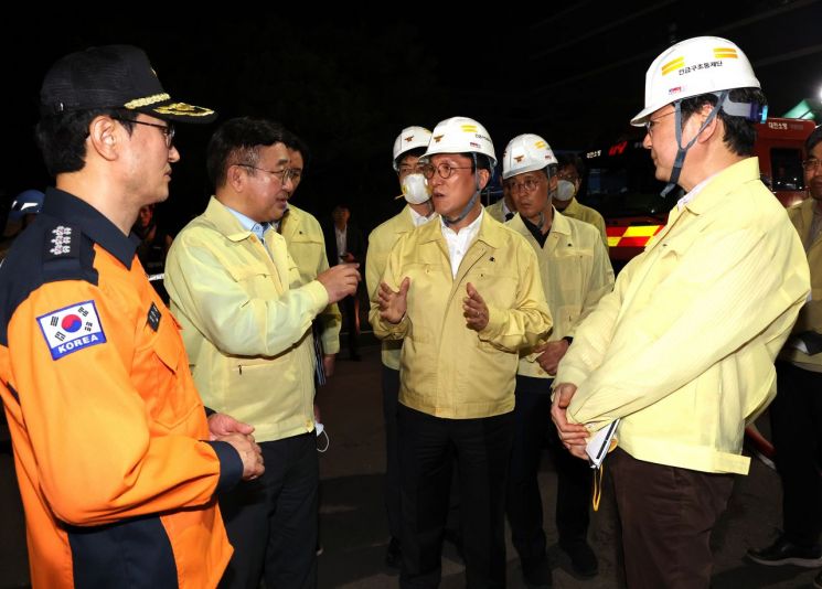 김민석 총리, 국정자원 화재 사흘째 대응 지휘…"정상화 시점 확정은 어렵다"