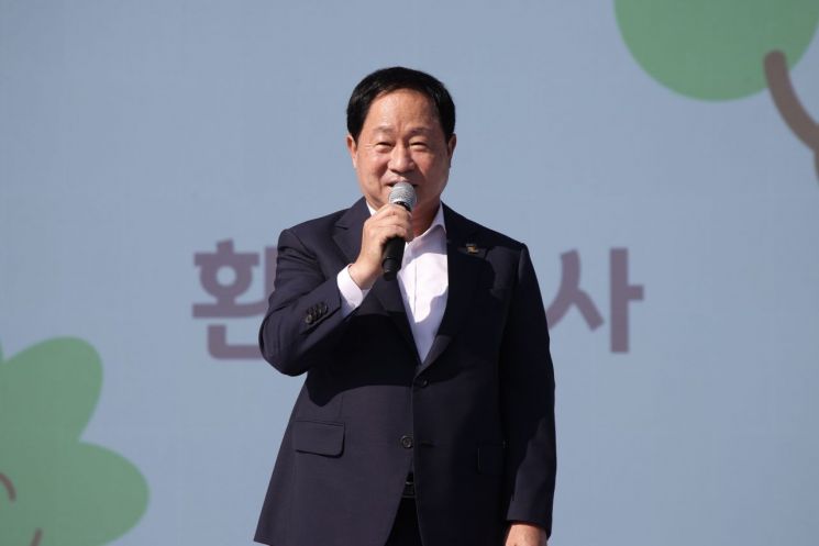 주광덕 시장, 남양주시 시니어페스티벌서 어르신들 행복과 건강 응원