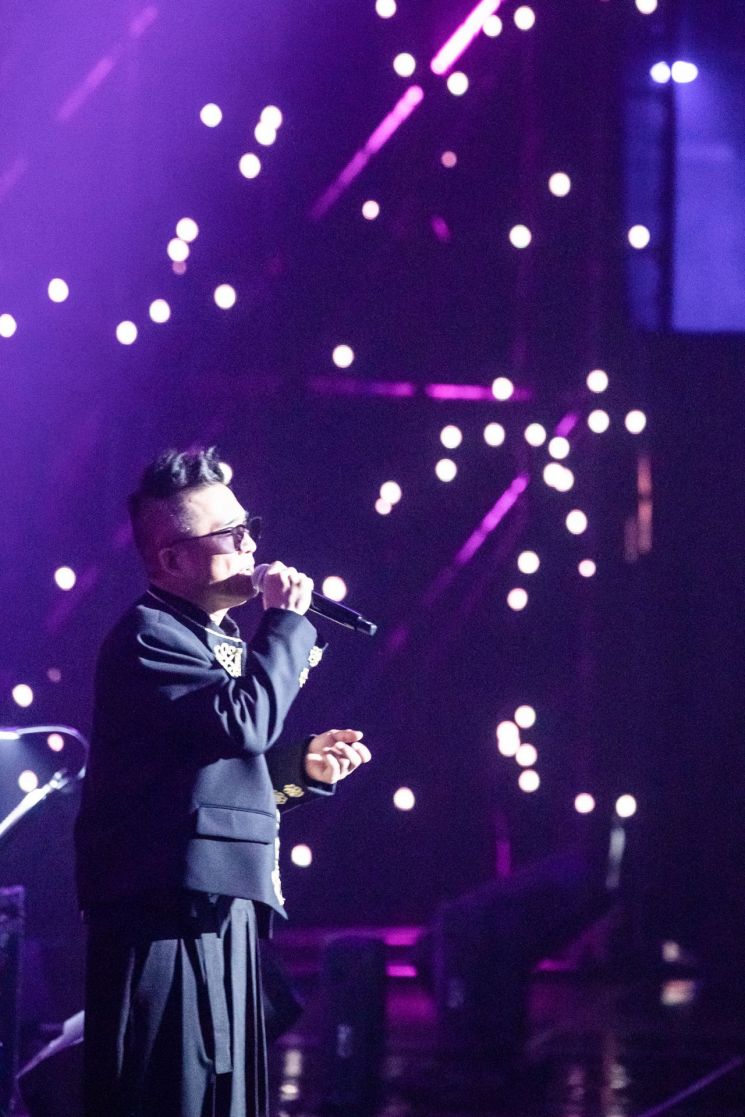 6년만 무대 복귀 김건모 "결혼도 하고, 이혼도 했다" 눈물