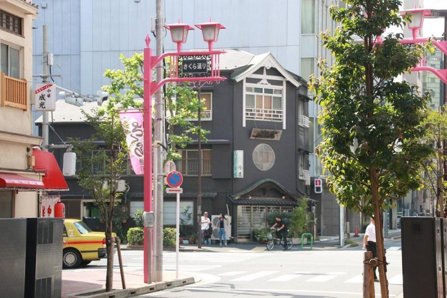 Jinbocho 书店街  TripAdvisor提供