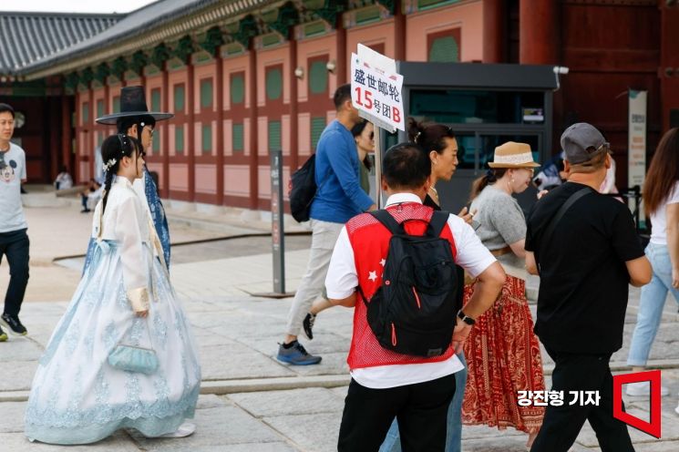 [포토] '유커' 오늘부터 무비자 입국