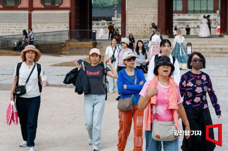 "내년에 또 올게요"…외국인 관광객 10명 중 8명 '韓 재방문 희망'