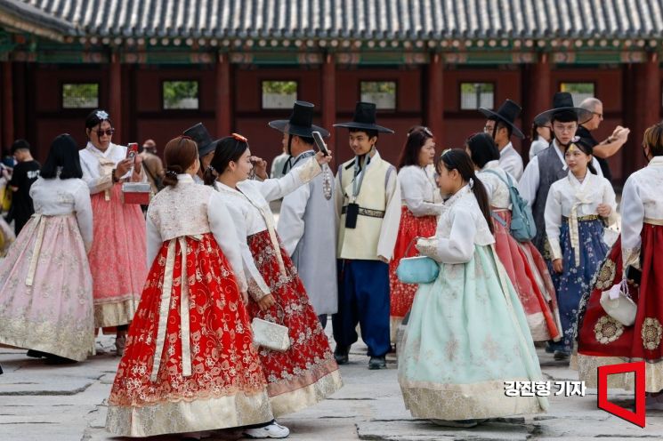 "이제 일본 안 가요"…명절 연휴 해외여행 '1순위'로 한국 꼽은 중국인들