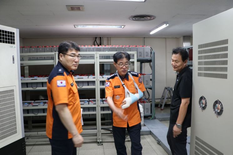 수원남부소방서, 경기도청 전산실 화재 등 재난점검