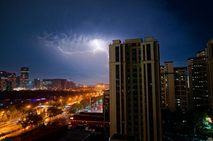 中정부 부양책에도…주택 가격 41개월째 하락