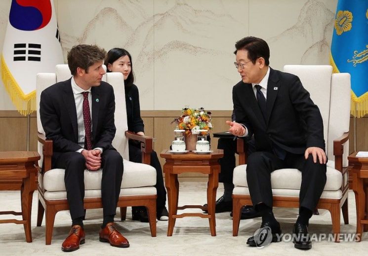 샘 올트먼 만난 李…"삼성·SK와 파트너십, 글로벌 시장 이끌 것"
