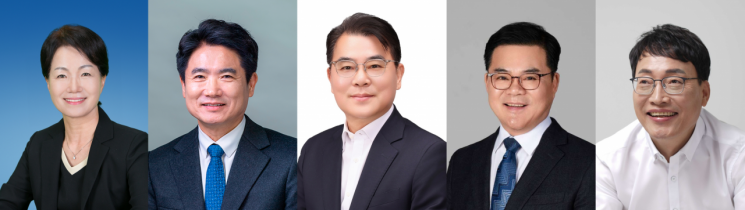 강숙영 전 전남교육청 장학관, 김대중 전남도교육감, 김해룡 여수교육지원청 교육장, 문승태 순천대 대외협력 부총장, 장관호 전 전교조 전남지부장.(사진 왼쪽부터 가나다 순)