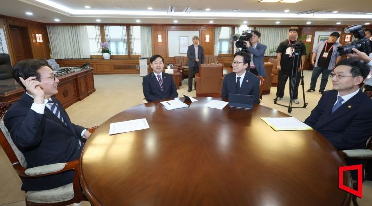 [IT카페]'과기부총리'보다 'AI부총리'로 불리고픈 과기정통부 장관