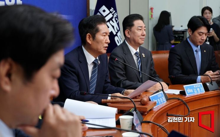 정청래 더불어민주당 대표가 2일 국회에서 열린 최고위원회의에서 발언하고 있다. 2025.10.2 김현민 기자