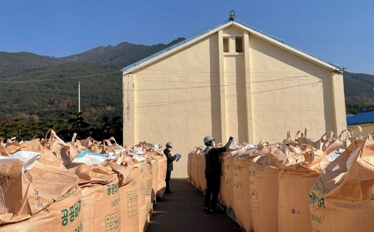 정읍시가 오는 10일부터 '2025년산 공공비축미곡' 1만1,996t을 매입한다. 정읍시 제공