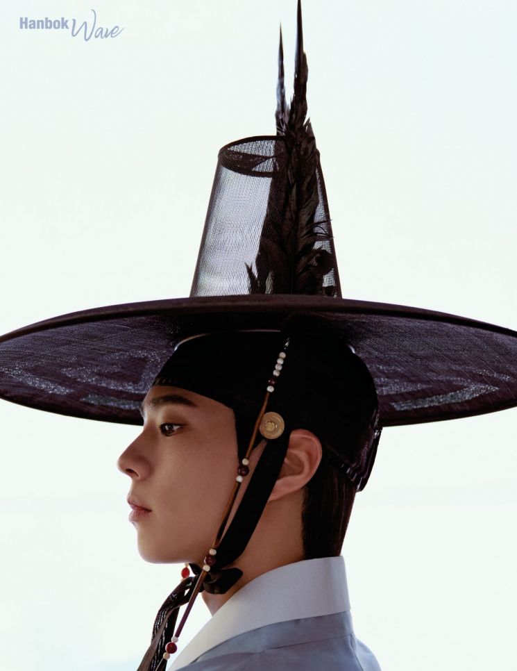 한복문의 한복을 입은 박보검. 문체부
