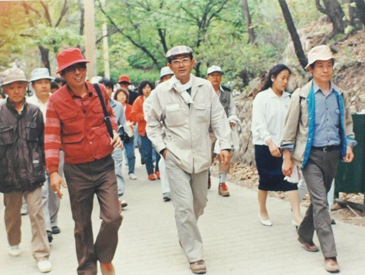 고 최창걸 고려아연 명예회장 모습(가운데). 고려아연 제공