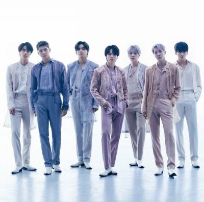 그룹 방탄소년단(BTS). 하이브