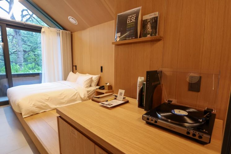 30년 이상 노후 주택도 외국인 도시민박 가능해진다