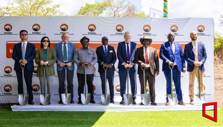 Posco International held a groundbreaking ceremony on the 9th (local time) at the Mahenge mine in the Ulanga region of Morogoro Province, Tanzania. From left, Daeyoung Kim, Head of Central and Southern Africa Region at Posco International; Eunju Ahn, Ambassador of the Republic of Korea to Tanzania; John De Brice, CEO of BlackRock Mining; Adam Kigoma Malima, Governor of Morogoro Province, Tanzania; Anthony Mabunde, Minister of Minerals of Tanzania; Richard Crooks, Outside Director of BlackRock Mining; Nehemiah Kyando Metchetu, Director of the State-Owned Assets Authority at the Ministry of Finance of Tanzania; Boma Lavala, Chief Operating Officer of CRDB Bank Tanzania; Christopher Ellinger, Deputy Ambassador of the Republic of Korea to Kenya. Posco International