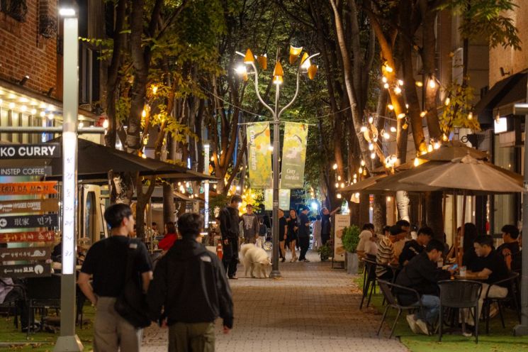 용인 보정동 카페거리 '코지가든' 새단장 11일 개장