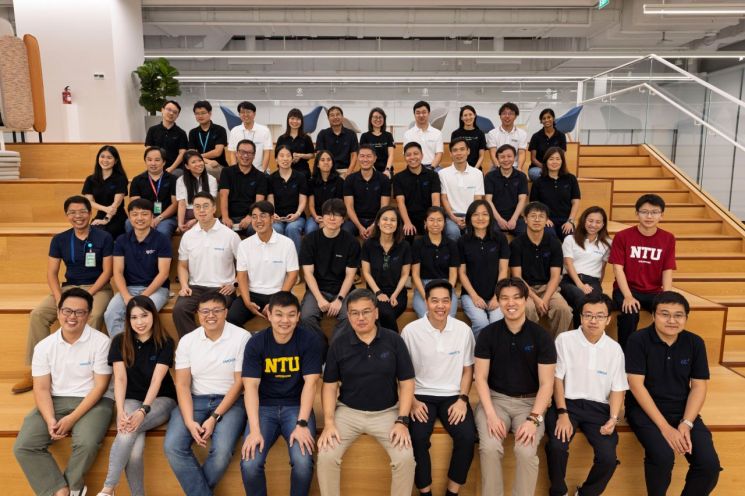 현대차그룹-NTU-A*STAR 기업 연구소 연구원들의 모습. 현대차그룹 제공