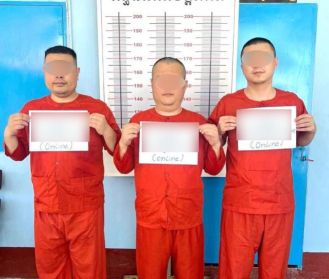Three Chinese Nationals Indicted by Cambodian Prosecutors for Murdering a Korean University Student<br><br>Cambodian authorities' joint task force, engaged in a crackdown on online scam criminal organizations, revealed the Chinese nationals arrested during an operation conducted in Kampot Province last August, according to the Cambodian state-run AKP News Agency. These three Chinese individuals have been prosecuted on murder charges by local prosecutors investigating the case of a Korean university student who died after being tortured in Cambodia last August.<br><br>Yonhap News