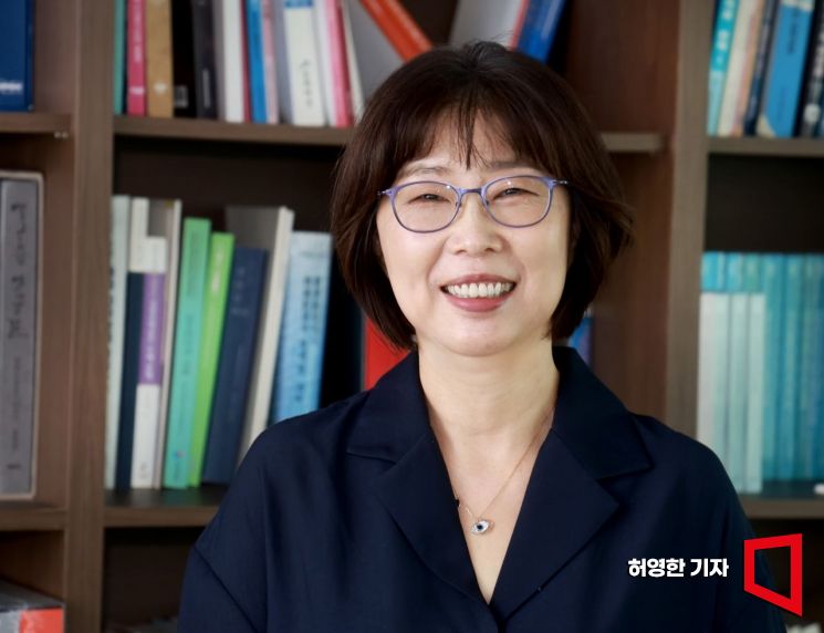 [파워K우먼]베스트셀러 작가 유선경 "현실과 적절히 타협하라, 단 무엇을 배울 수 있는지 고민하라"