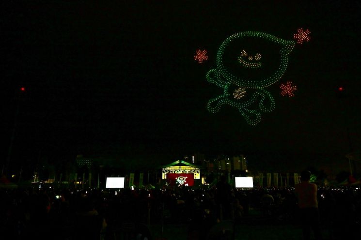 포천시가 지난 12일 포천종합운동장에서 제23회 포천시민의날 행사를 개최하고 있다. 포천시 제공