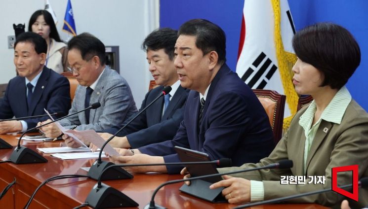 여야, 국감 소환 기업인 줄철회…최태원·정용진·김범석은 예정대로
