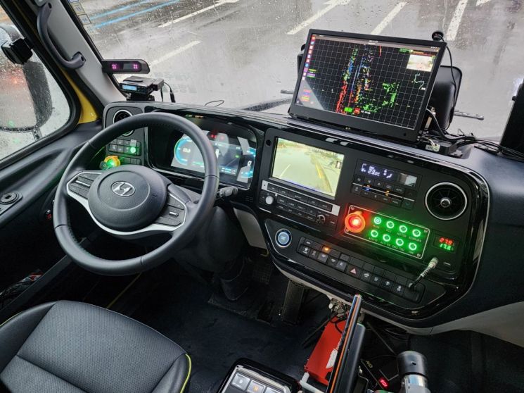 동대문구 자율주행버스 운전석 모습. 김민진 기자.