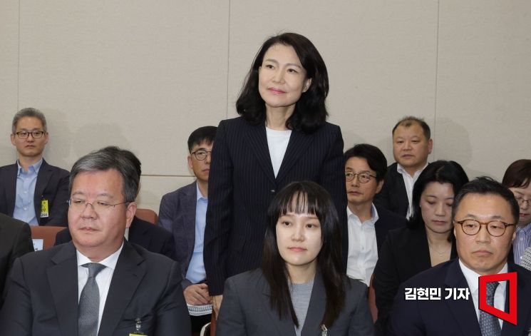 이진숙 전 방송통신위원장이 14일 서울 여의도 국회 과학기술정보방송통신위원회에서 열린 2025년도 국정감사에 참석 하고 있다. 2025.10.14 김현민 기자