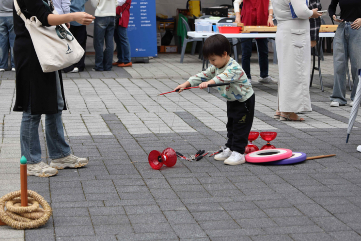 지난해 무형유산축전 민속놀이 체험