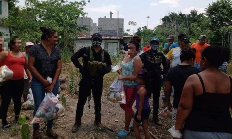 '130여명 홍수 피해' 멕시코 마을, 카르텔 구호품이 정부보다 먼저 도착