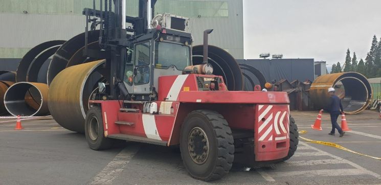 사고 지게차. 금속노조 경남지부 제공