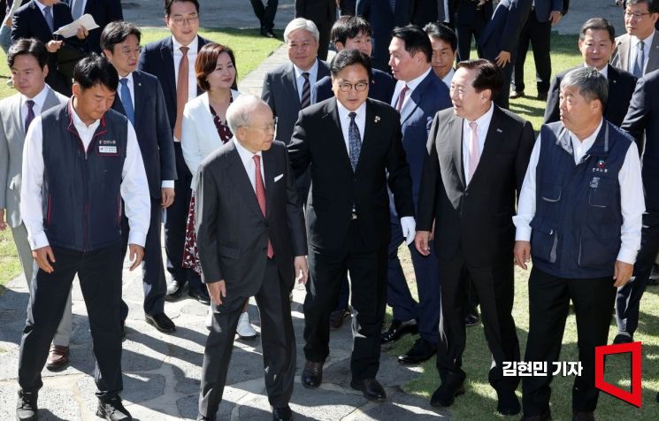 [포토] '대화의 길로'