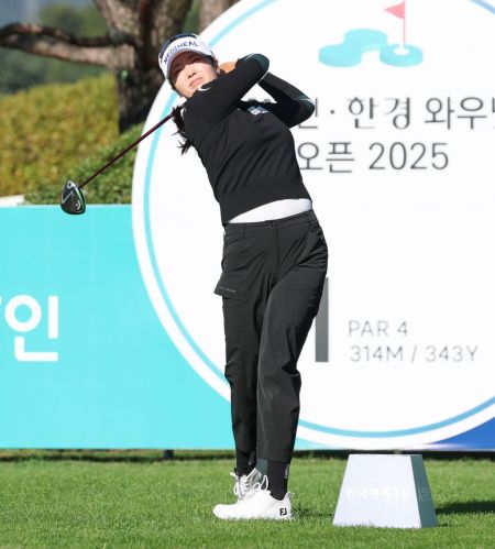 한진선, 샷 이글 봤어?…'6언더파 66타'