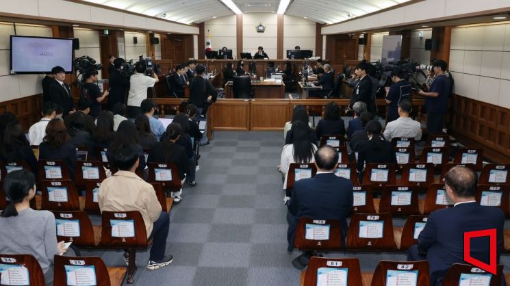 이상민 7년형 선고에 충격받은 與…"尹재판 눈 부릅뜨고 지켜보겠다"