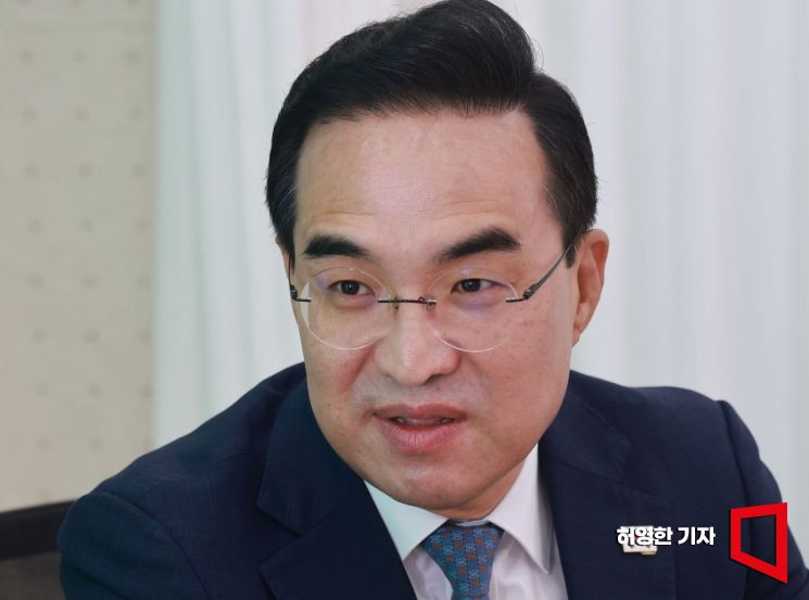 17일 박홍근 더불어민주당 의원이 '소종섭의 시사쇼'에 출연해 소종섭 정치스페셜리스트와 인터뷰하고 있다. 허영한 기자