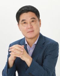 우홍섭 전 진도부군수.