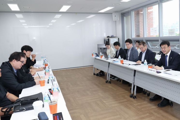 이상경 국토부 1차관이 17일 지역주택조합 간담회에서 발언하고 있다. 국토부