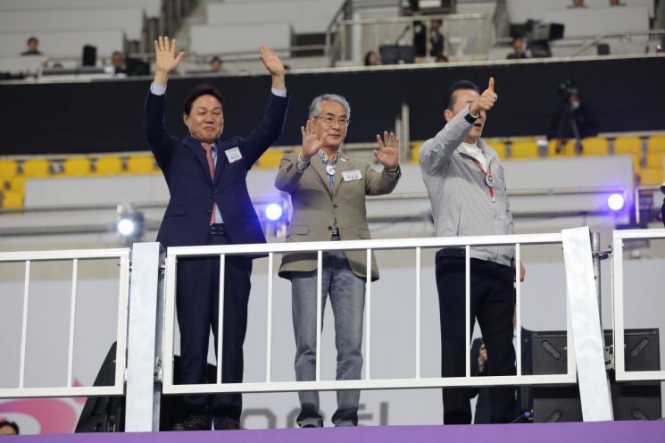 "부상 없이 안전하게" … 박완수 경남지사, 전국체전 선수단 격려 나서