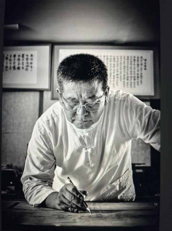 国家级非物质文化遗产大木匠技艺传承人 Lee Gwangbok 先生