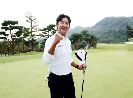 2001년생 최승빈, 2년 4개월 만에 2승 환호