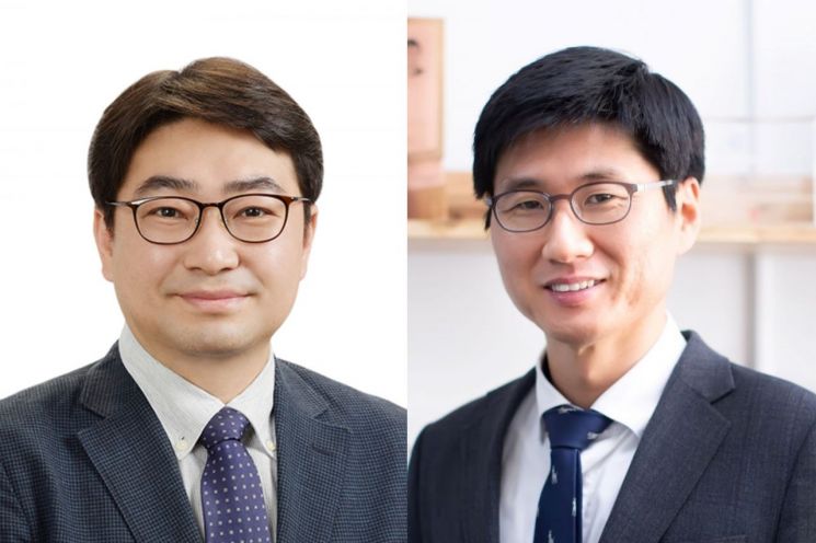 이기라 포항공대 화학공학과 교수(왼쪽)와 박호석 성균관대 화학공학부 교수
