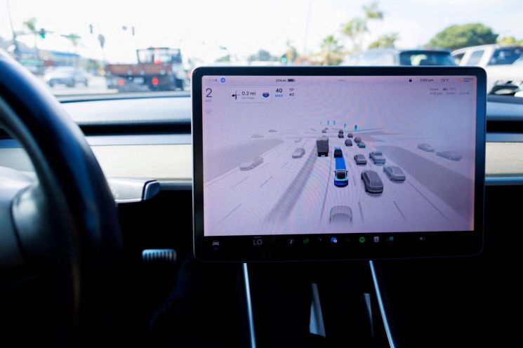 Tesla’s Next Stage Is AI: Evolving from Autonomous Vehicles to a Robotics Company