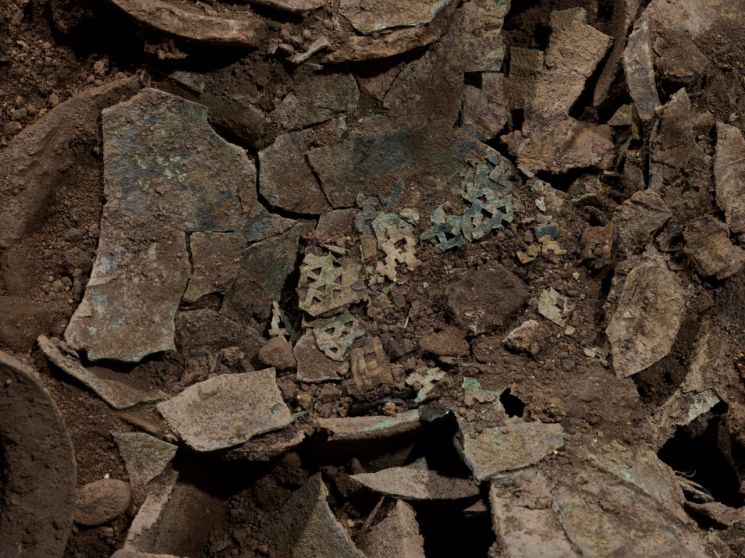 경주 황남동 1호 목곽묘에서 출토된 금동관