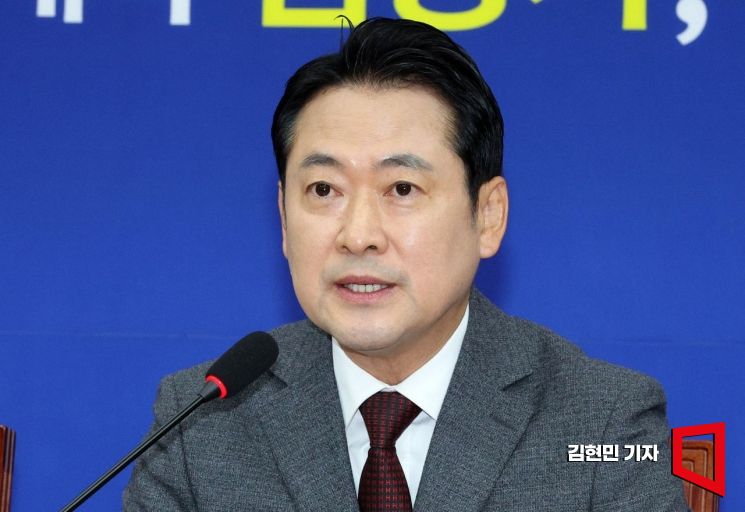 장동혁 국민의힘 대표가 22일 국회에서 열린 부동산 정책 정상화 특별위원회 첫 회의에서 발언하고 있다. 김현민 기자